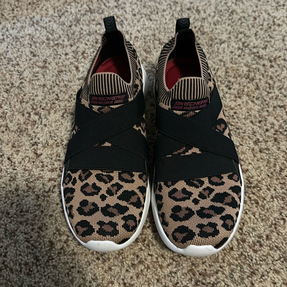 Bobs by Skechers cheetah print size 8.5